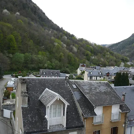 Hypercentre 6 Pers *